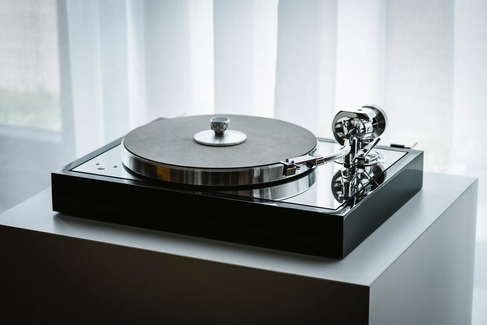 Future TAS: Pro-Ject, Wharfedale, McIntosh - The Absolute Sound
