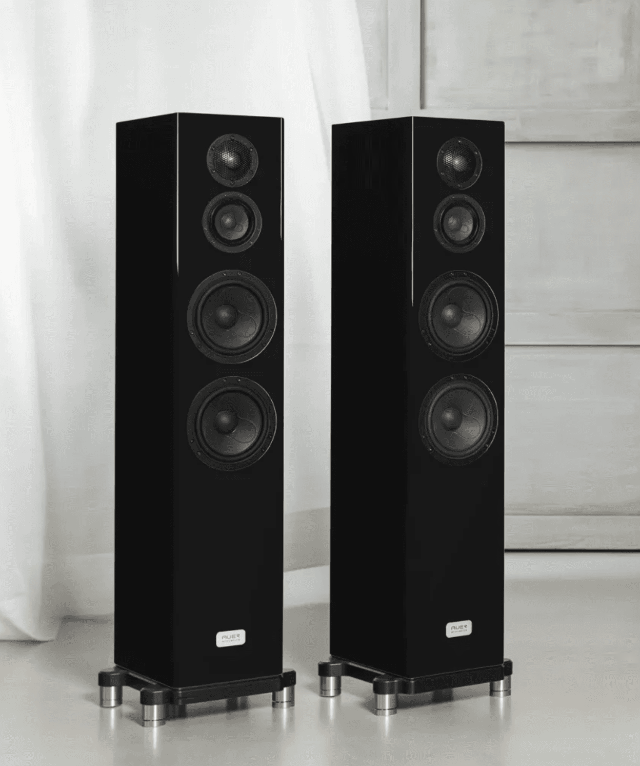 Auer Acoustics Versura V2 Loudspeaker - The Absolute Sound