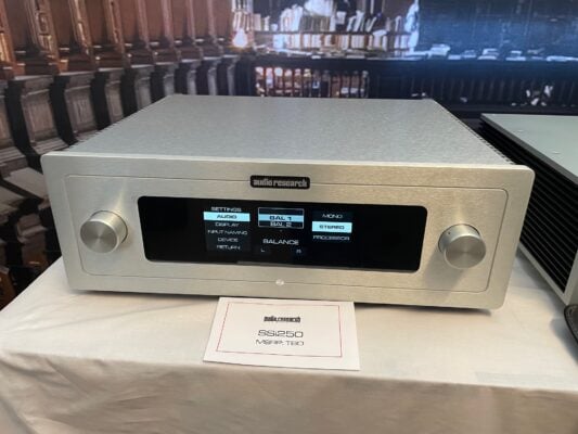 Audio Research SSi250 solid-state integrated amplifier
